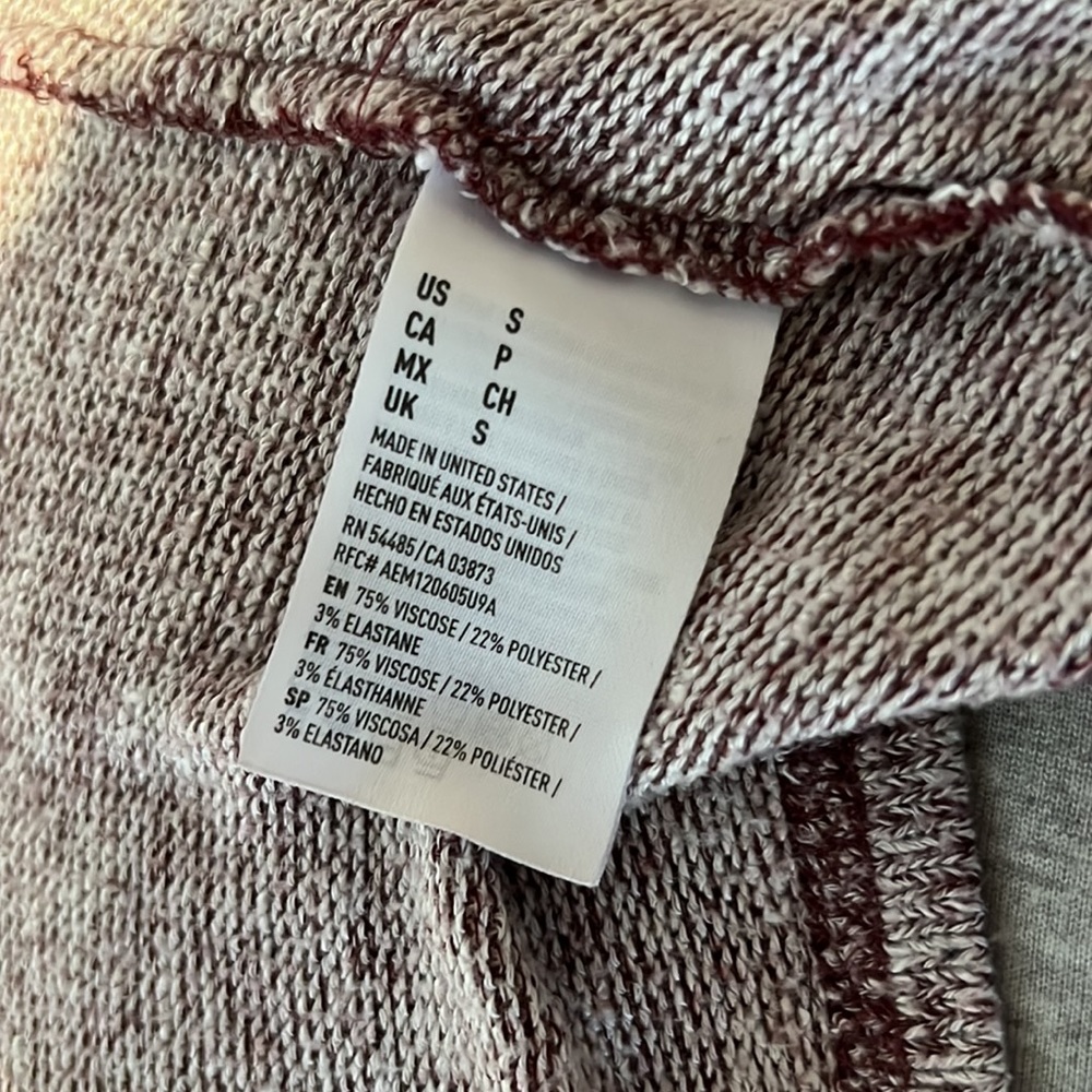 American Eagle pinkish purple cardigan - Picture 7 of 7